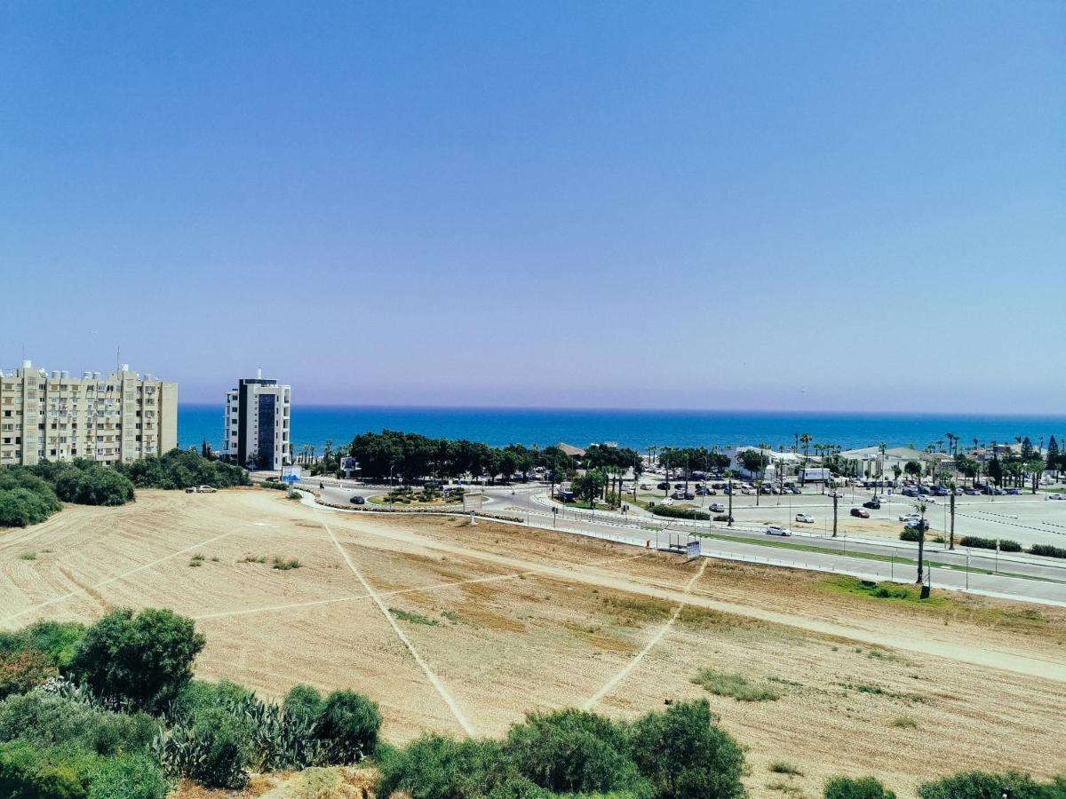 Mackenzie Seaview Paradise Ларнака Екстериор снимка