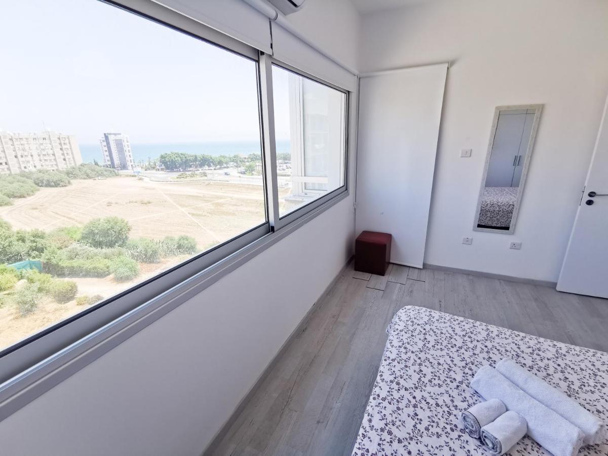 Mackenzie Seaview Paradise Ларнака Екстериор снимка